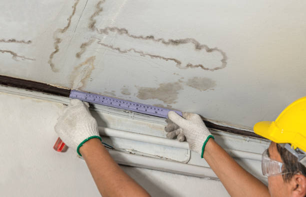 Reliable Flood Cleanup contractor in Oaks, OK by Water Damage Irwin